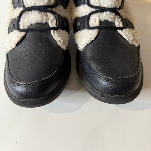 Sorel Women’s Fuzzy Snow Boots Size 8 - Picture 2 of 8